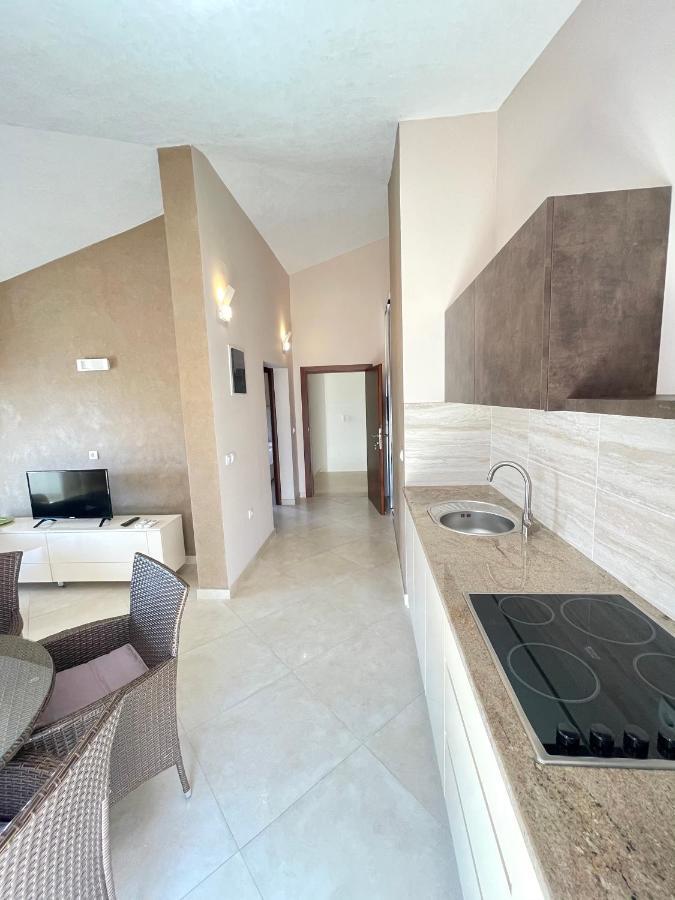 Apartments Harris Ulcinj Exterior photo