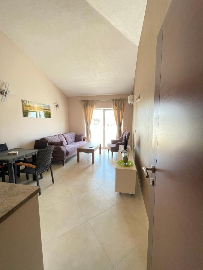 Apartments Harris Ulcinj Exterior photo