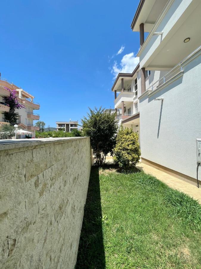 Apartments Harris Ulcinj Exterior photo